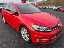 Rot Gebraucht 2020 VW Golf VII Highline Kombi | 17.979 € (Fairer Preis)