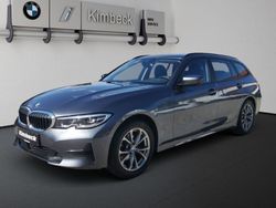 Mineralgrau metallic Gebraucht 2020 BMW 320 Advantage Kombi | 27.480 € (Fairer Preis)