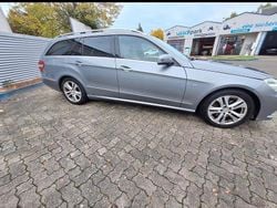 Grau Gebraucht 2011 Mercedes E250 Kombi | 5.000 € (Superpreis)