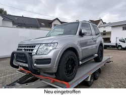 Silber Gebraucht 2018 Mitsubishi Pajero Edition SUV | 38.900 € (Guter Preis)