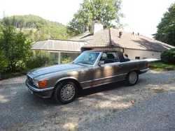 Beige Gebraucht 1986 Mercedes SL420 Cabrio | 51.800 €