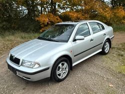 Silber Gebraucht 2001 Skoda Octavia Kleinwagen | 2.100 € (Etwas zu teuer)