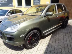 Grün Gebraucht 2006 Porsche Cayenne Turbo SUV | 13.780 €