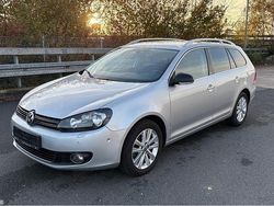 Silber Gebraucht 2011 VW Golf VI Style Kombi | 6.690 € (Etwas zu teuer)