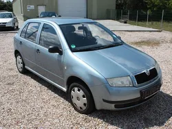 Blau Gebraucht 2001 Skoda Fabia Classic Limousine | 2.290 € (Teuer)