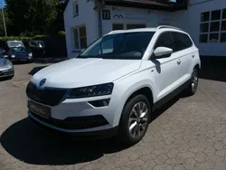 Weiß Gebraucht 2022 Skoda Karoq Clever SUV | 24.990 € (Guter Preis)