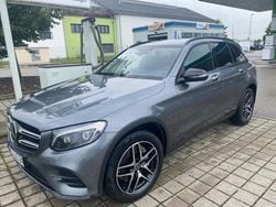 Grau Gebraucht 2018 Mercedes GLC250 AMG SUV | 27.999 € (Fairer Preis)