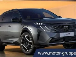 Grau Neu 2025 Peugeot 5008 GT Van / Kleinbus | 53.890 € (Teuer)