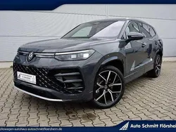 Delfingrau metallic Gebraucht 2025 VW Tayron R-line SUV | 63.990 € (Etwas zu teuer)