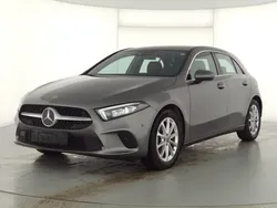 Grau Gebraucht 2022 Mercedes A200 Kleinwagen | 29.700 € (Teuer)