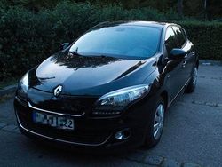 Schwarz Gebraucht 2012 Renault Mégane GrandTour Bose Edition Kombi | 3.700 € (Fairer Preis)