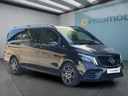 Gebraucht 2022 Mercedes V300 Van / Kleinbus | 64.049 € (Teuer)