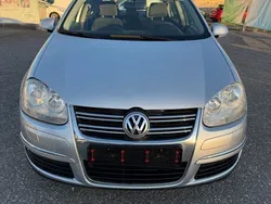 Silber Gebraucht 2006 VW Jetta Trendline Limousine | 1.700 € (Etwas zu teuer)