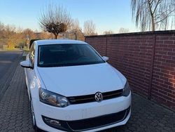 Weiß Gebraucht 2013 VW Polo Life Kleinwagen | 5.300 € (Fairer Preis)