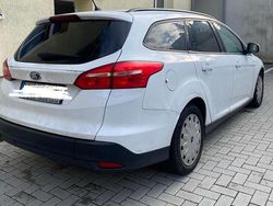 Weiß Gebraucht 2015 Ford Focus Kombi | 6.499 € (Fairer Preis)