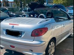 Grau Gebraucht 2005 Peugeot 206 CC Cabrio | 800 € (Superpreis)