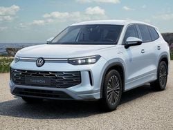 Oyster silver metallic Neu 2025 VW Tayron Elegance SUV | 57.790 € (Superpreis)