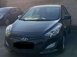 Schwarz Gebraucht 2014 Hyundai i30 Classic Kleinwagen | 6.200 € (Guter Preis)