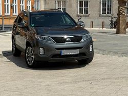 Grau Gebraucht 2015 Kia Sorento Platinum Edition SUV | 9.499 € (Superpreis)