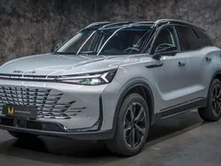 Silber Neu 2025 Baic X75 SUV | 34.990 € (Fairer Preis)