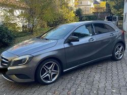 Grau Gebraucht 2013 Mercedes A200 Urban Limousine | 12.990 € (Teuer)