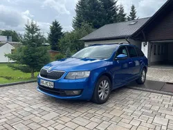 Blau Gebraucht 2014 Skoda Octavia Ambition Kombi | 10.750 € (Etwas zu teuer)