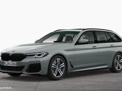 Grau Gebraucht 2023 BMW 540 Shadowline Kombi | 53.510 € (Etwas zu teuer)