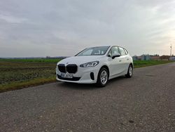 Weiß Gebraucht 2023 BMW 216 Active Tourer Van / Kleinbus | 21.900 € (Superpreis)