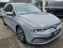 Grau Gebraucht 2023 VW Golf VIII Move Limousine | 18.999 € (Guter Preis)
