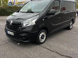 Schwarz Gebraucht 2017 Renault Trafic Van / Kleinbus | 6.999 €
