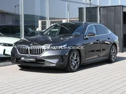 Sophistograu Gebraucht 2024 BMW 530e Sport Line Limousine | 54.450 €