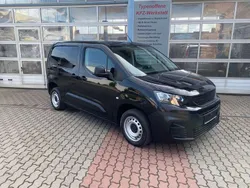 Schwarz Gebraucht 2022 Peugeot Partner Van / Kleinbus | 12.900 € (Etwas zu teuer)