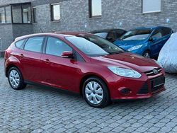 Rot Gebraucht 2012 Ford Focus Trend Limousine | 5.850 € (Fairer Preis)