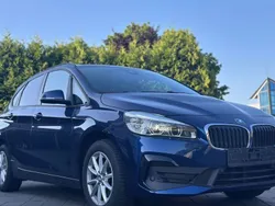 Blau Gebraucht 2021 BMW 216 Active Tourer Van / Kleinbus | 18.450 €
