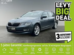 Grau Gebraucht 2020 Skoda Octavia Style Kombi | 17.500 € (Guter Preis)