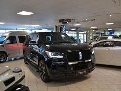 Schwarz Gebraucht 2022 Lincoln Navigator SUV | 36.900 €