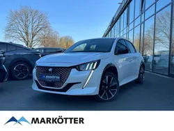 Weiss Gebraucht 2021 Peugeot e-208 GT Kleinwagen | 17.480 € (Fairer Preis)