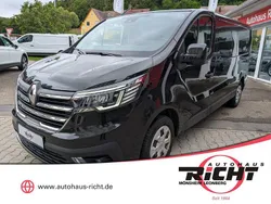 Grau Gebraucht 2022 Renault Trafic Van | 19.970 € (Guter Preis)