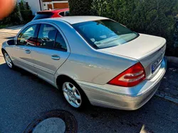 Silber Gebraucht 2002 Mercedes C180 Limousine | 1.790 € (Superpreis)