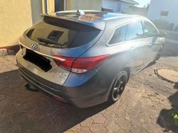 Grau Gebraucht 2014 Hyundai i40 Style Kombi | 4.200 €