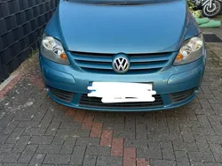 Blau Gebraucht 2005 VW Golf Plus Comfortline Van / Kleinbus | 2.800 €