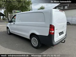 Arktikweiss Gebraucht 2023 Mercedes Vito Van / Kleinbus | 33.201 € (Fairer Preis)