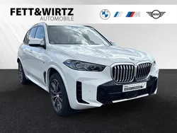 Alpinweiss Gebraucht 2024 BMW X5 M Sport SUV | 92.888 € (Superpreis)