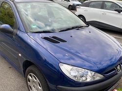 Blau Gebraucht 2005 Peugeot 206 Filou Limousine | 2.600 € (Teuer)