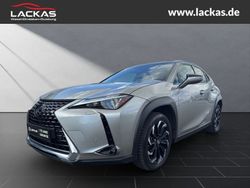Silber Gebraucht 2022 Lexus UX 250h SUV | 27.990 € (Fairer Preis)