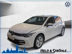 Pure white Neu 2025 VW Golf VIII Life Kleinwagen | 27.333 €