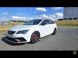 Weiß Gebraucht 2018 Cupra Leon Kombi | 21.900 € (Fairer Preis)