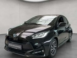 Schwarz Gebraucht 2022 Toyota Yaris Hybrid Team Limousine | 18.750 € (Fairer Preis)