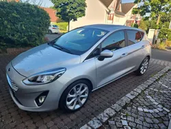 Silber Gebraucht 2018 Ford Fiesta Titanium Kleinwagen | 11.500 € (Fairer Preis)