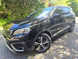 Schwarz Gebraucht 2018 Peugeot 5008 Allure Van / Kleinbus | 16.990 € (Fairer Preis)